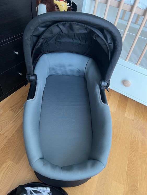 Thule Urban Glide Bassinet With Rain Cover Kaufen Auf Ricardo