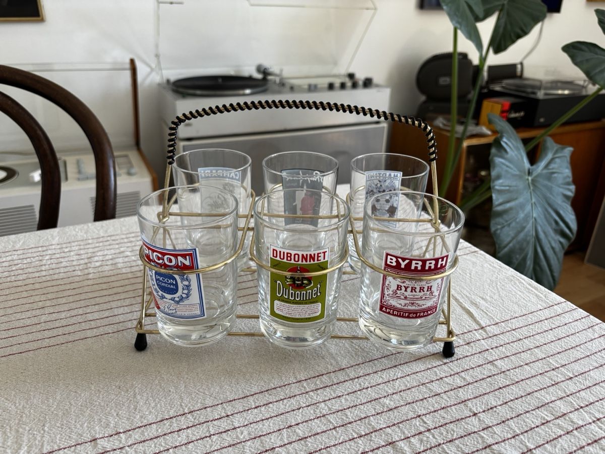 Verres: 6er Glas Set mit Aperitifmarken 60er 50er – D'occasion à Bern par raupenimmersatt