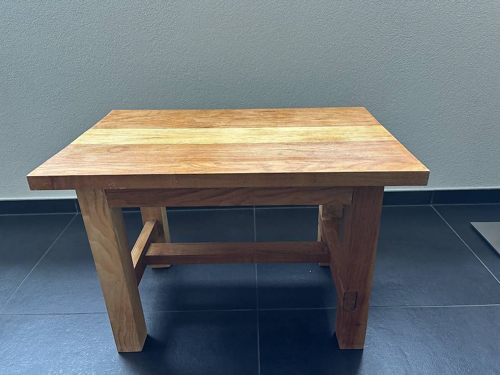 Hocker: Holztischchen oder Hocker – Gebraucht aus Thun von Globi55 1