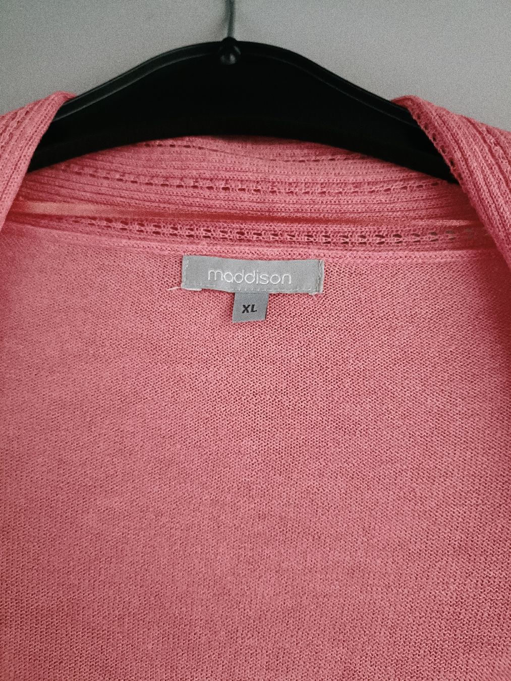 Maddison Pullover & Sweatshirts: Maddison Pulli, Rosa, gut erhalten, Grösse XL – Gebraucht aus Winterthur von meci02 6