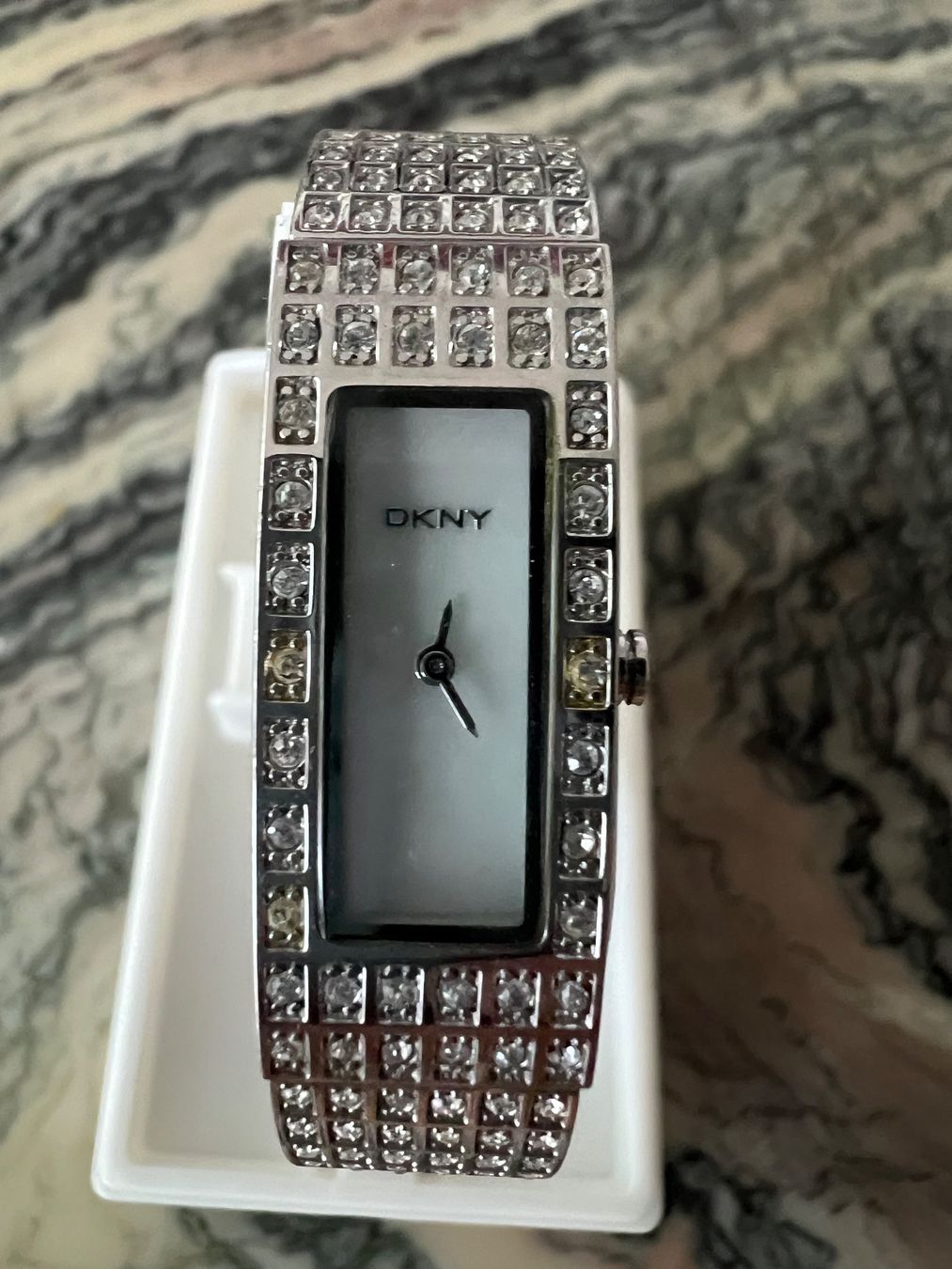 DKNY Bracciali & Braccialetti: DKNY  Damenuhr – Usato da Amriswil venduto da Emilyerdbeer22 5