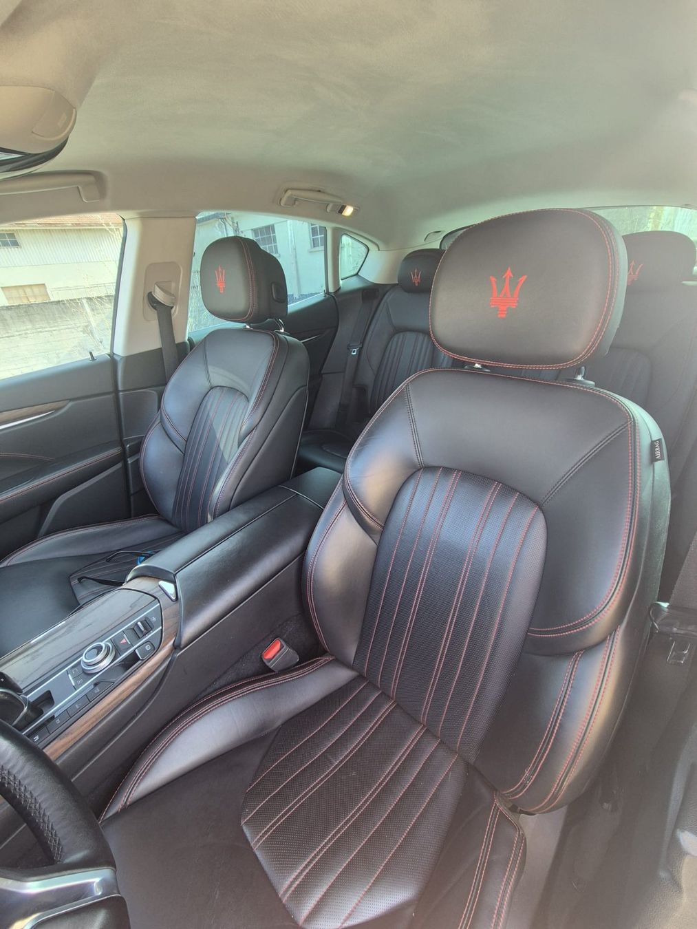 Maserati Autos: MASERATI Levante S 430PS – D'occasion à Boll par loeJ 4