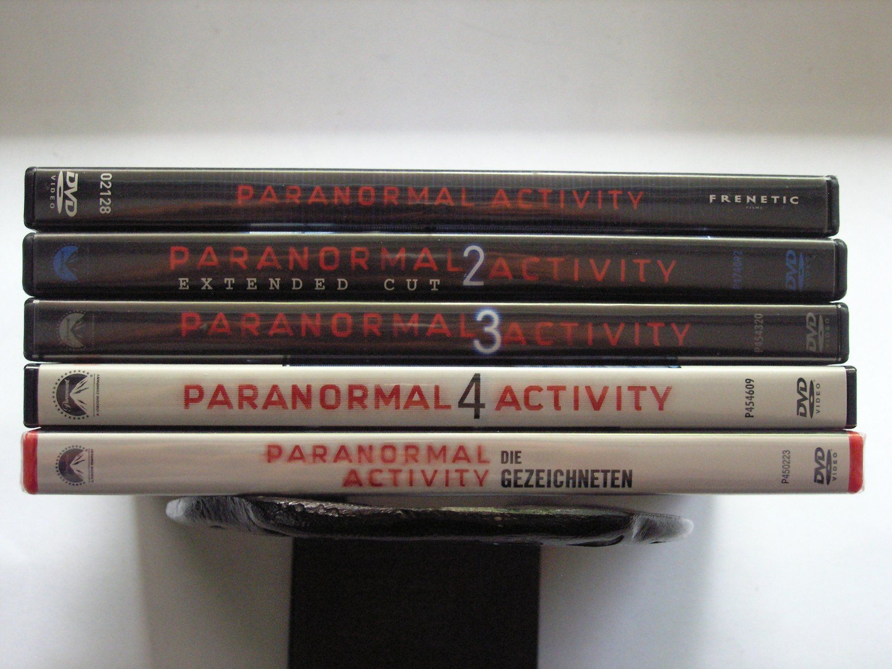 Tutti i DVDs: Paranormal Activity 1-5 Ultimate DVD Collection – Nuovo (secondo la descrizione) da Zuzwil SG venduto da vette13 4