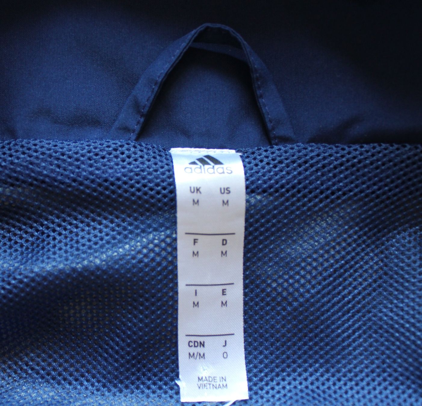 Adidas Giacche: Veste Adidas bleu t.M – Nuovo (secondo la descrizione) da Peseux venduto da Gilloss 5