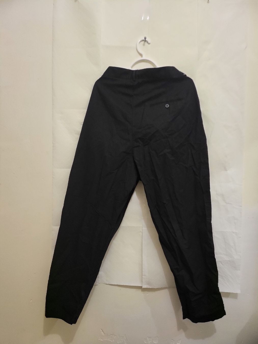 Cos Hosen: Pantalon COS élégant et confortable - Taille 44/48 – Gebraucht aus Niedergösgen von Eva2410 1