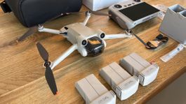 Drone DJI Mini 3 Pro Fly More Kit - État impeccable