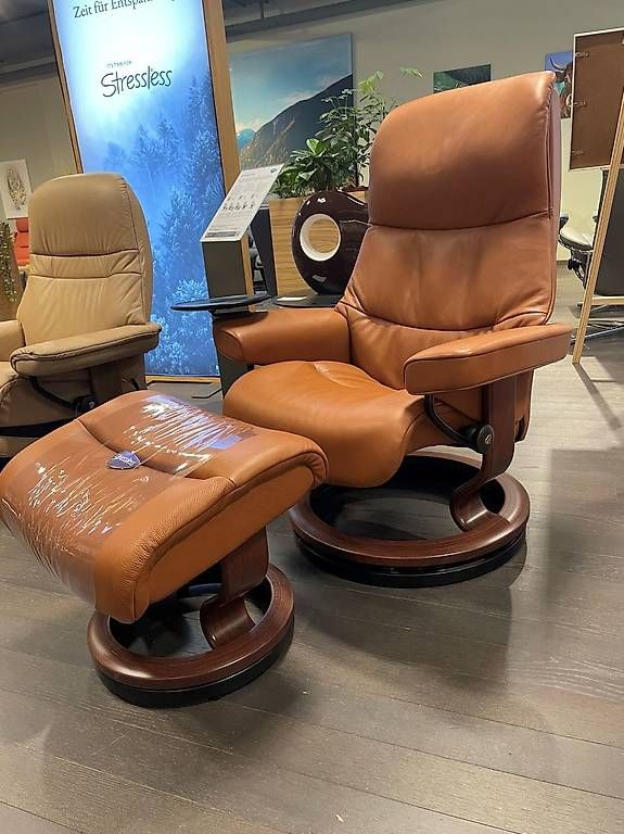 Poltrone: Stressless® View (M) Classic Sessel mit Hocker – Usato da Volketswil venduto da wirzwohnen 2