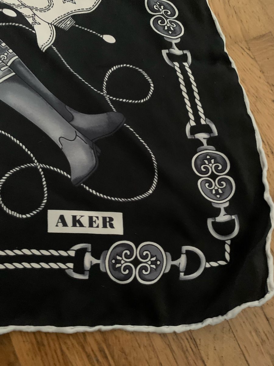 Foulards, Tücher & Schals: Aker seide foulard – Gebraucht aus Zürich von Nikuska32 1