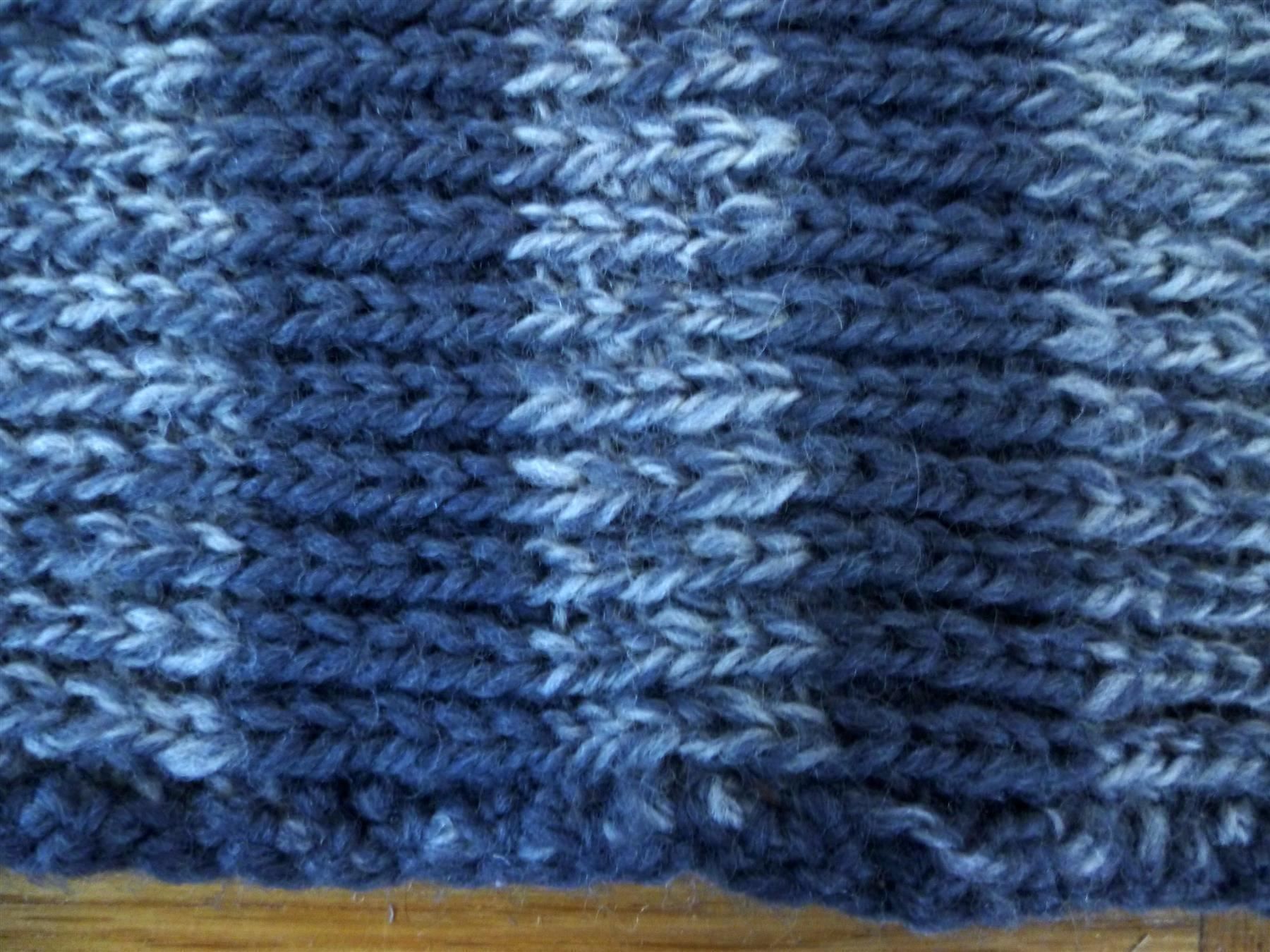 Foulard & Sciarpe: Halstuch handgestrickt – Usato da Aarau venduto da Rdodger 4