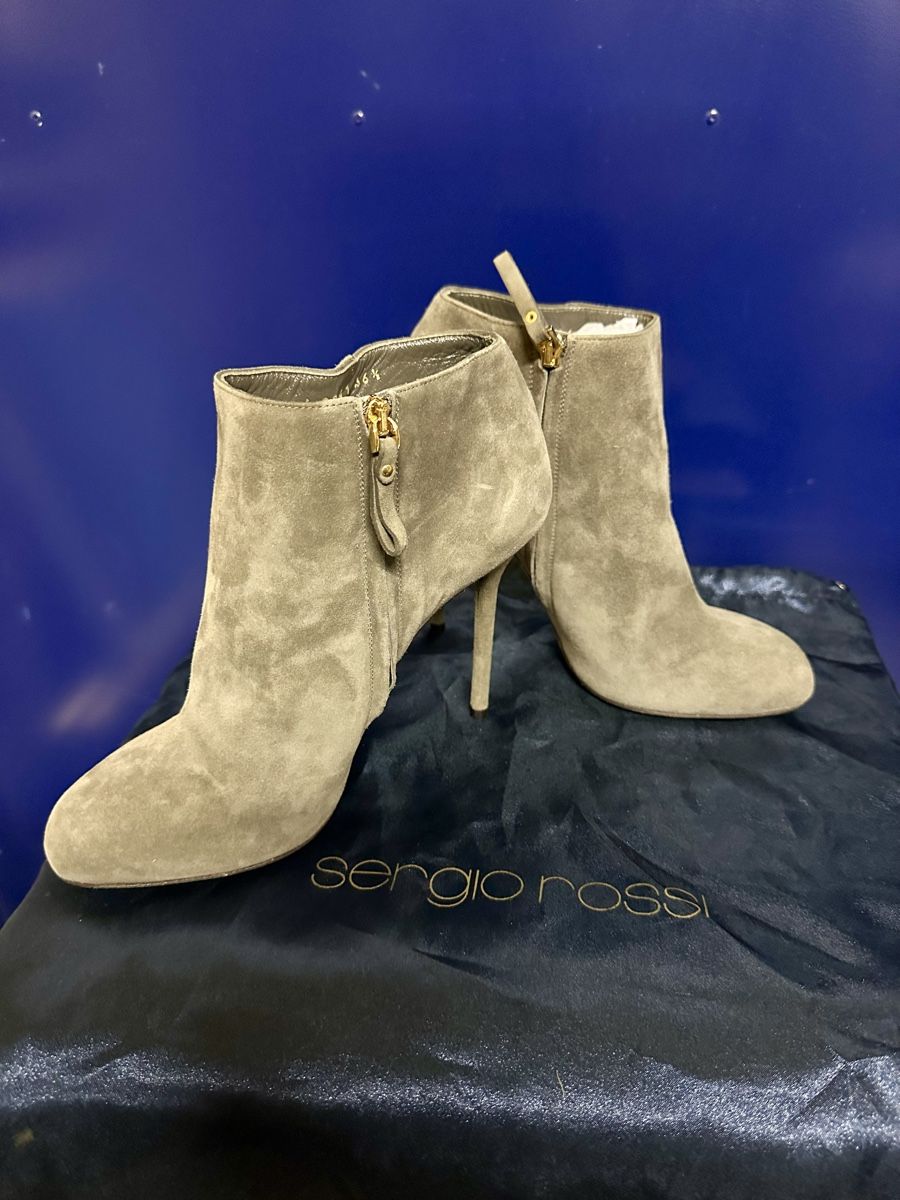 Sergio Rossi Scarpe da donna: Bottines hauts talons,Sergio Rossi,daim gris, taille 36.5. – Usato da Genève venduto da Tom6 9