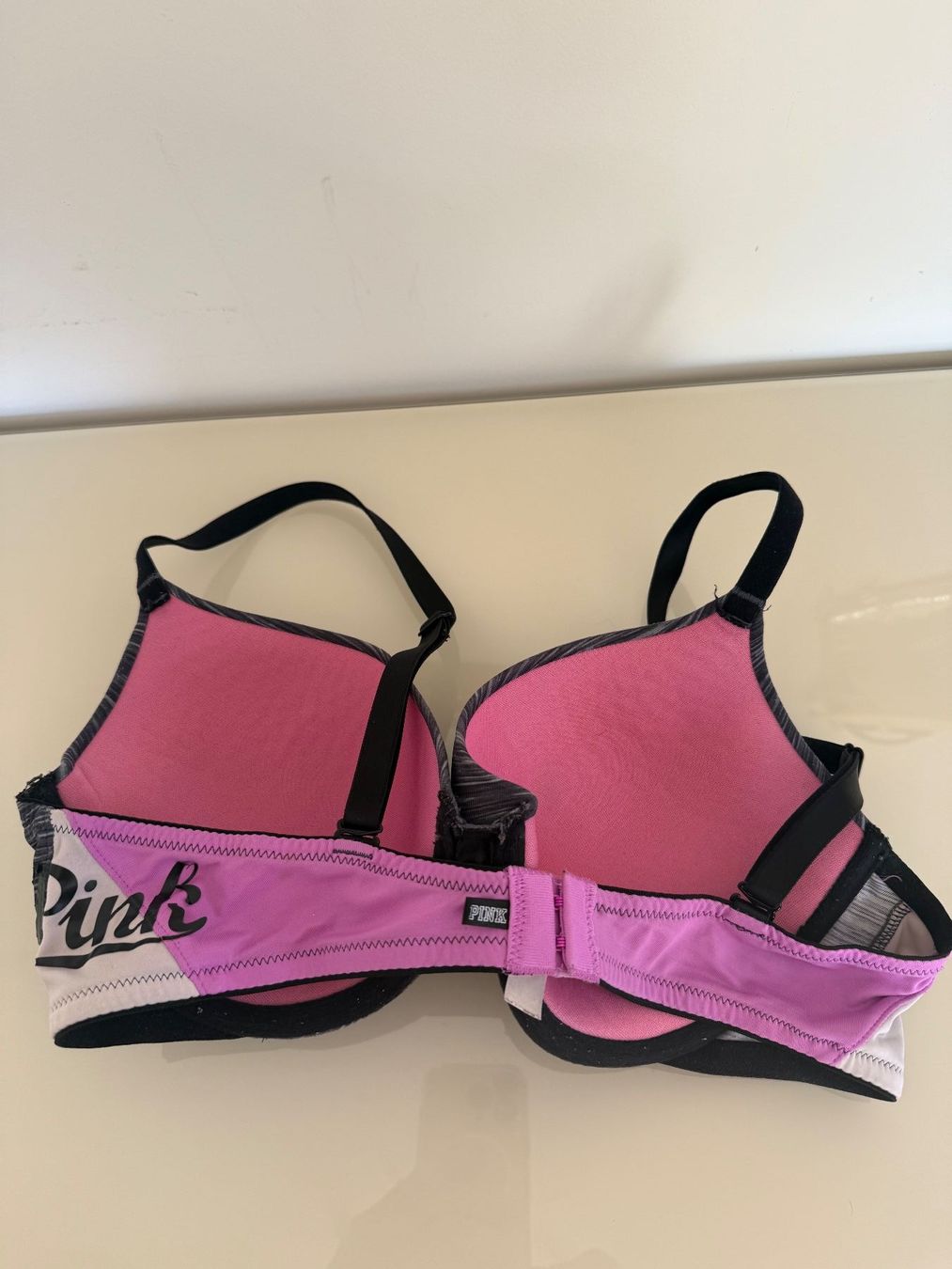 Victoria's Secret Altra biancheria intima: Victoria's Secret BH GR. 36C/D80 – Usato da Steg im Tösstal venduto da goldlionfree 1