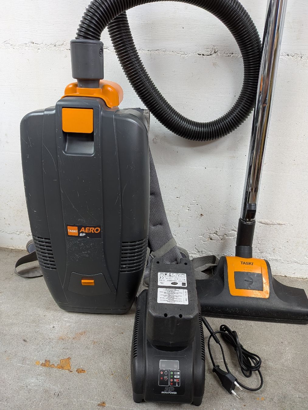 Staubsauger & Zubehör: Taski Aero BP Rucksackstaubsauger gebraucht  – Gebraucht aus Jona von armo01 4