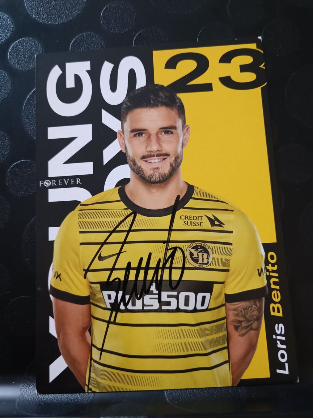 Autografi: Loris Benito - YB Bern - handsignierte Karte – Usato da Menziken venduto da Artographs