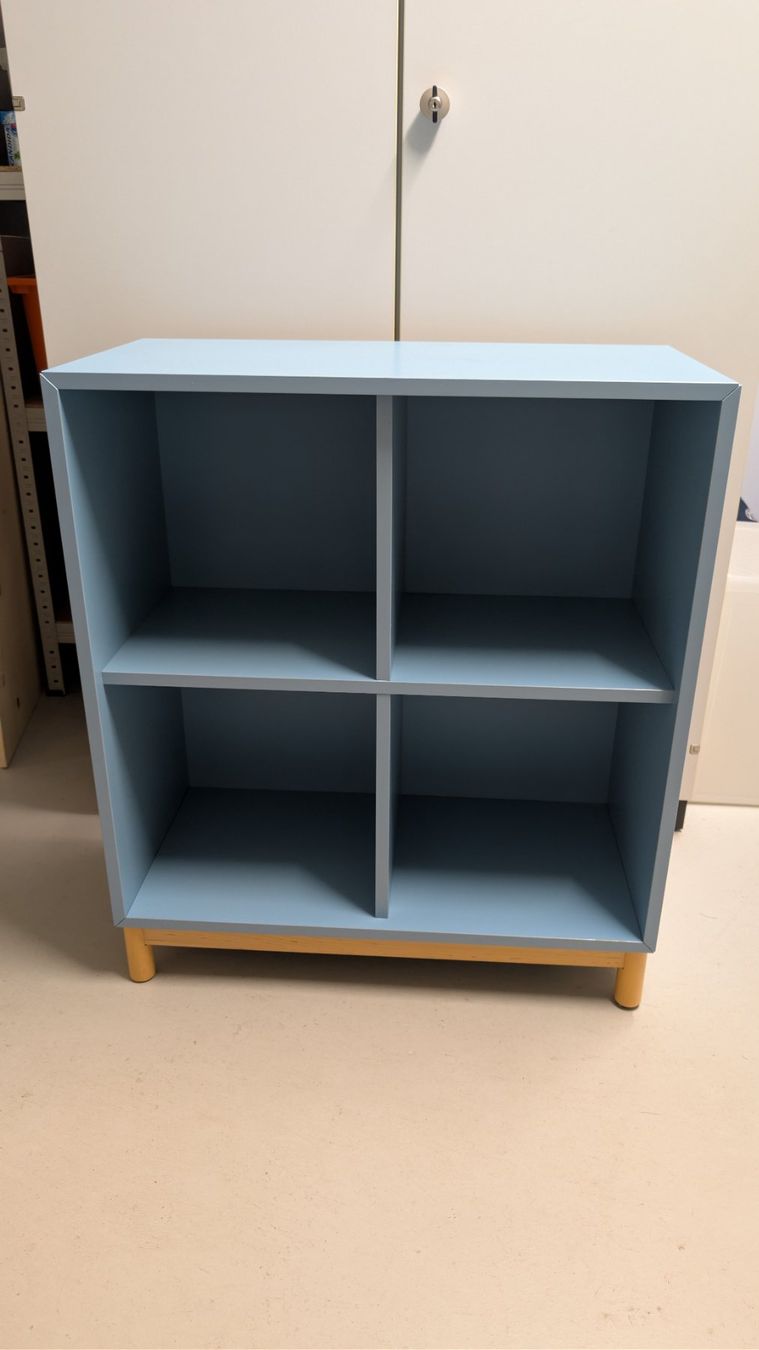 Ikea Armadi: Ikea Schrank Eket mit 4 Fächern – Usato da Seengen venduto da Trekremedy