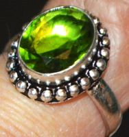 Ring L-7074 – Peridot Edelstein - 17mm Innendurchmesser