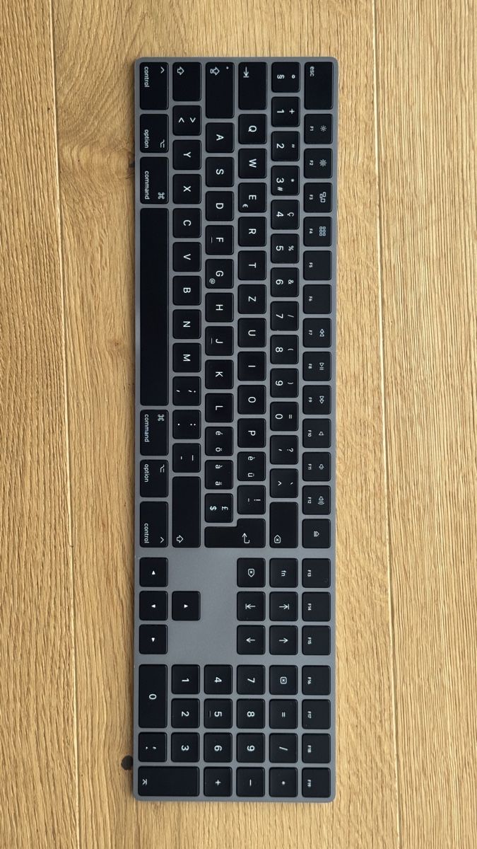 Apple Tastaturen: Apple Tastatur – Gebraucht aus Kölliken von i_Pro_Max