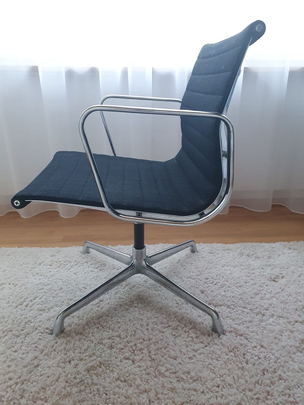 Eames Stühle: Eames 6 Bürostühle schwarz – Gebraucht aus Matzingen von Lilo1407 2