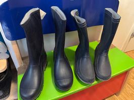 2 Paar Regenstiefel Gr. 33 und Gr. 34 Neu mit Etikett
