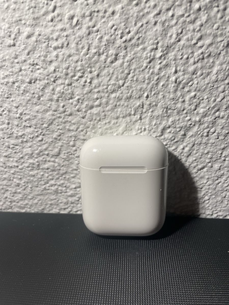Apple Caricabatterie: AirPods Pro Ladecase A1602 – Usato da Sargans venduto da Didis