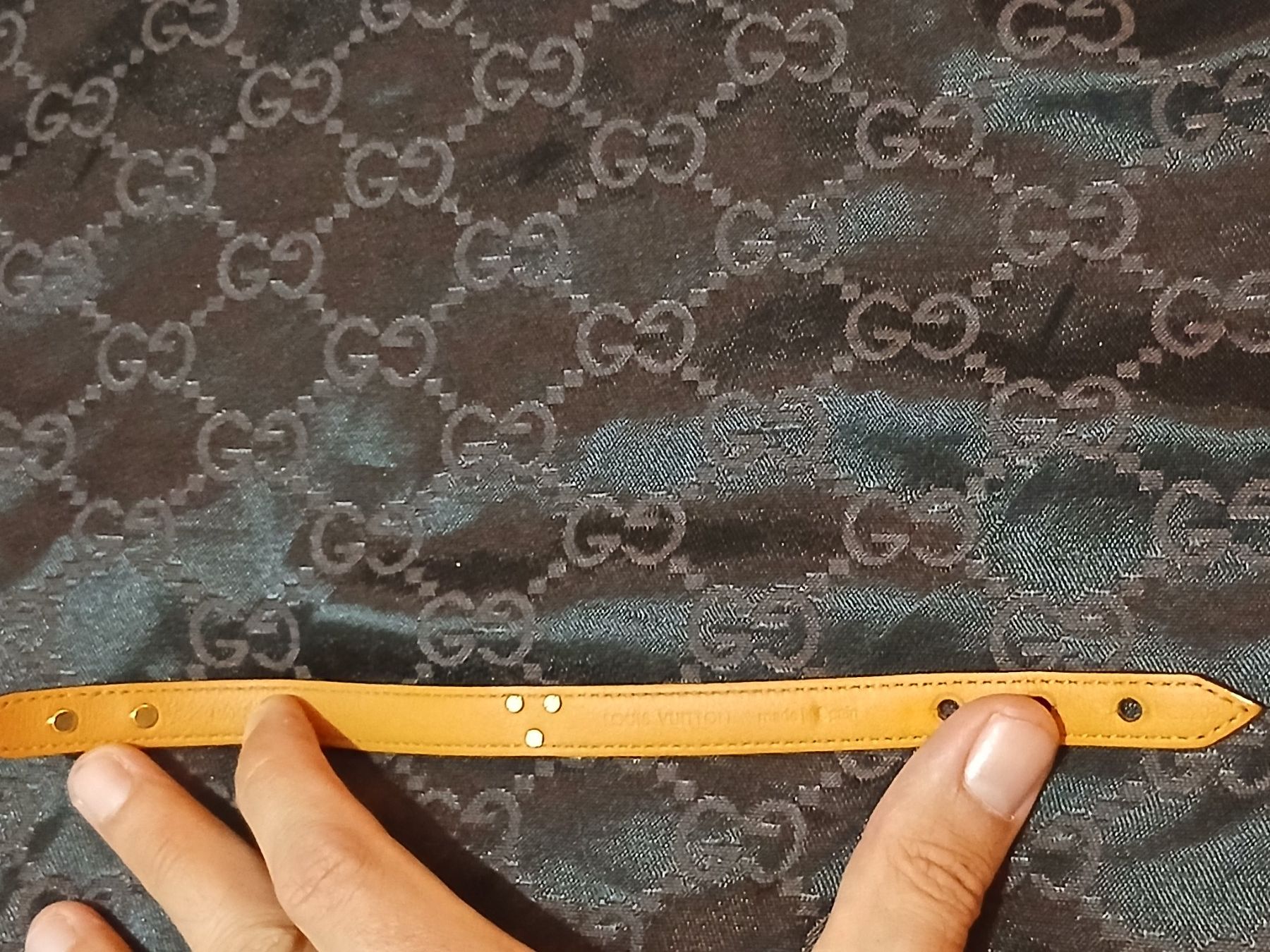 Louis Vuitton Bracelets: LOUIS VUITTON bracelet "V" – D'occasion à Le Grand-Saconnex par Rgt87 9