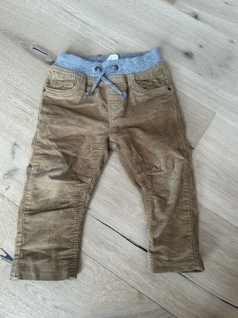 Gefütterte Hose Gr. 86