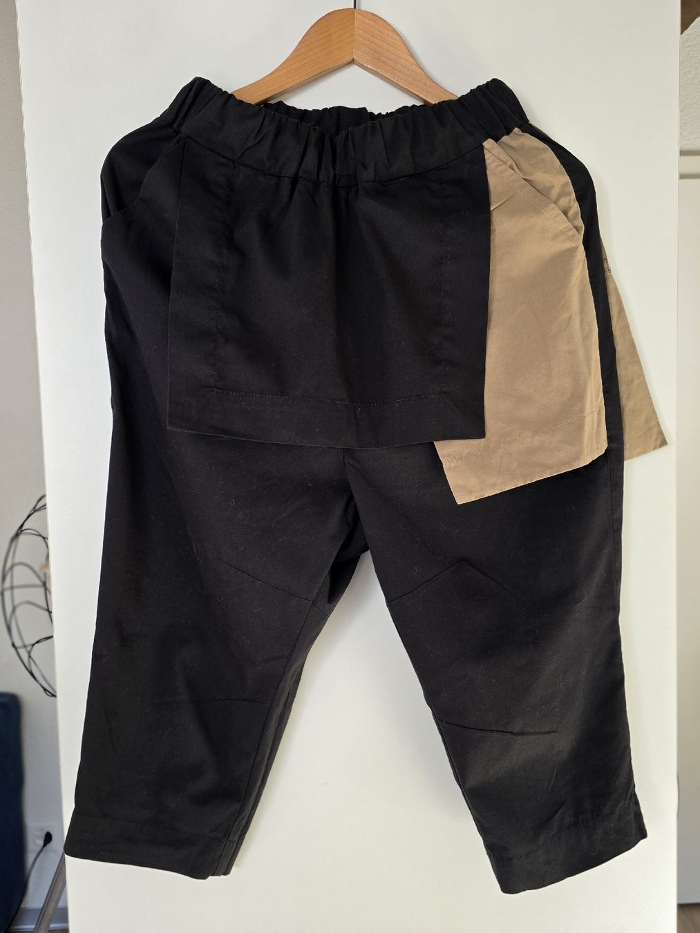 Pantaloni: Designer Kurze Stoffhose Gr. S – Usato da Interlaken venduto da NataliiaS 3
