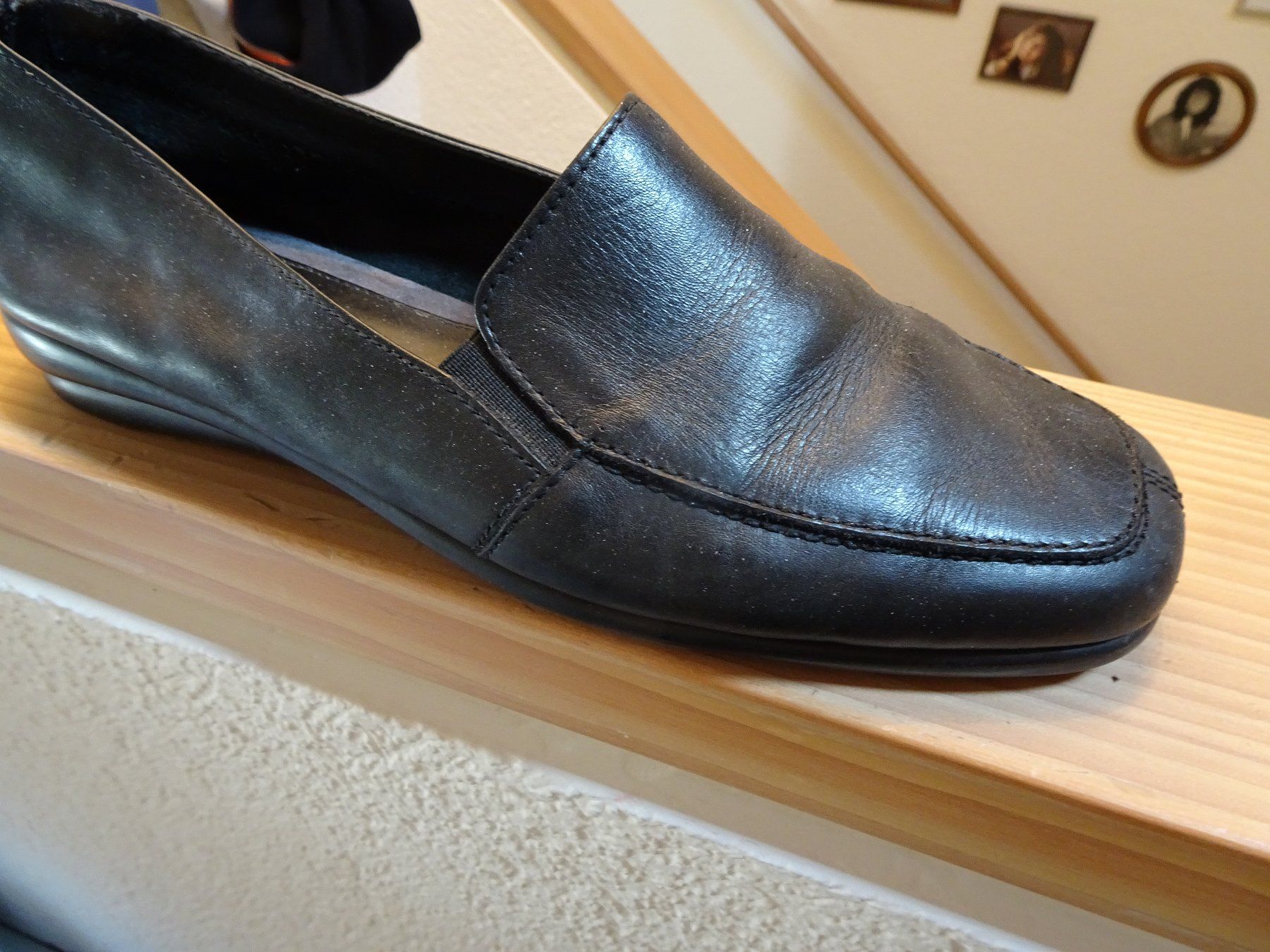 Damenschuhe: Damenschuh, schwarz Gr. 41, Leder – Neu (gemäss Beschreibung) aus Grüt (Gossau ZH) von spitzig
