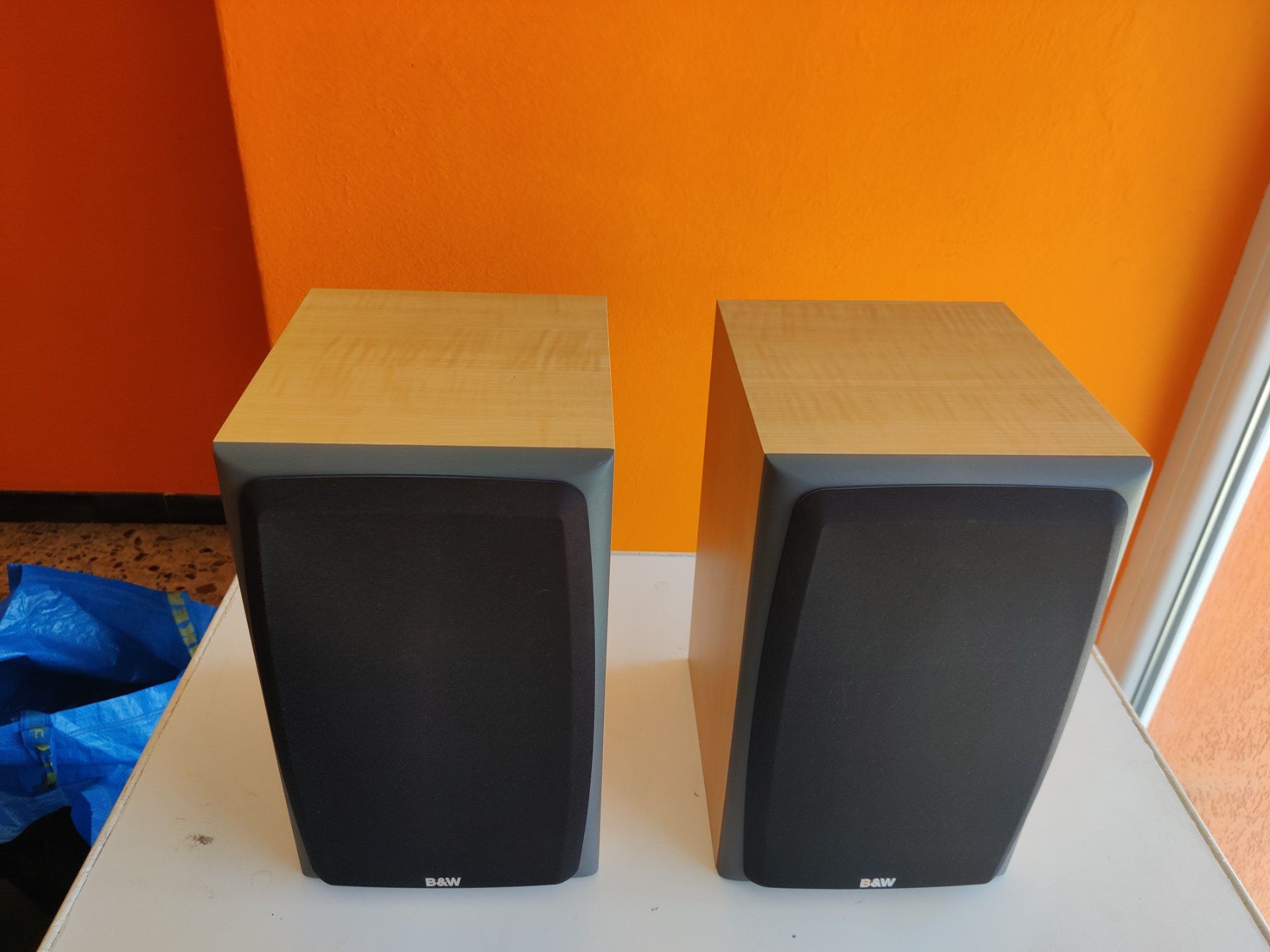 Bowers & Wilkins Casse acustiche: Bowers & Wilkins DM303 Lautsprecher mit Schutzgittern – Usato da Novazzano venduto da cri_kd9t 9