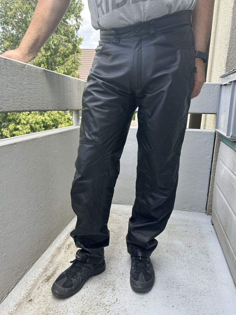 Giacche: Lederjacke Gr. 56/ Lederhose Gr. 54 – Usato da Seuzach venduto da sos01 3