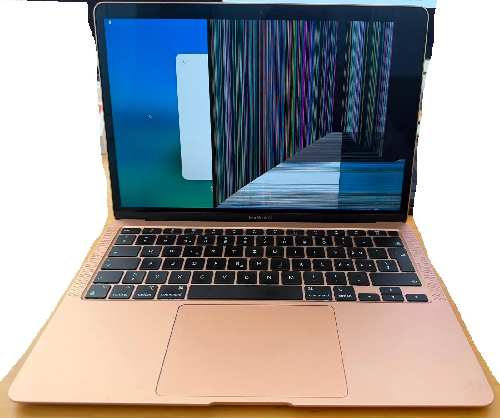 Apple Notebooks: Apple MacBook Air M1 mit defektem Display – Gebraucht aus Arnegg von Borgimanio
