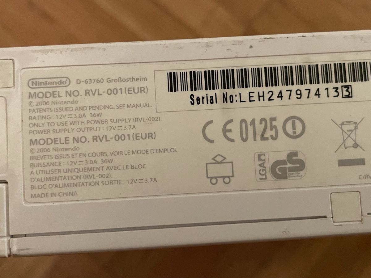 Nintendo Console: Nintendo Wii Konsole mit sieben Games – Usato da Münchenbuchsee venduto da hamama18 4
