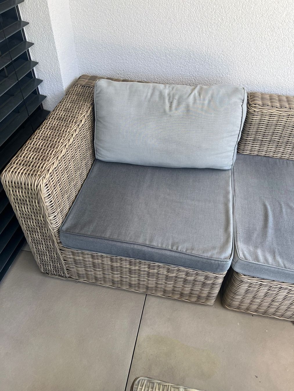 Chaises longues: Rattanlounge inkl. Loungetisch – D'occasion à Gunzgen par lea_wy8h 3