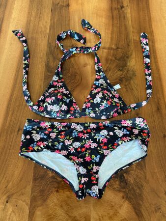 Bikini, Esprit, Oberteil Grösse 38B, Hose Grösse 40