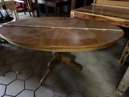 Ovaler Esstisch aus Holz gebraucht