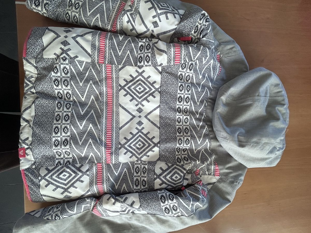 Roxy Giacche & Cappotti: Roxy Skijacke Kindergrösse XL – Usato da Dorf venduto da lor_fc8c 1