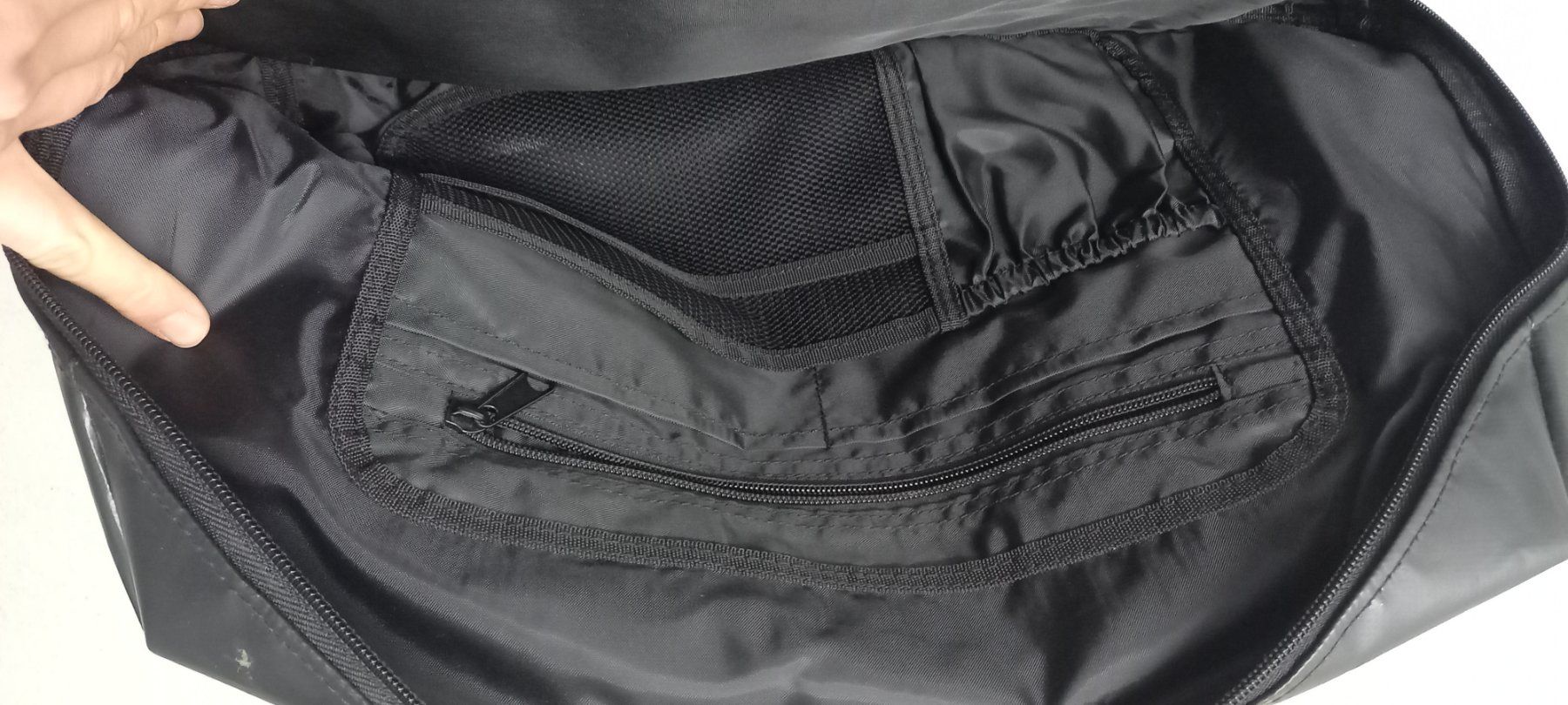 Borse: Robuste AMOS Laptoptasche, schwarz – Usato da Killwangen venduto da sockenmeister