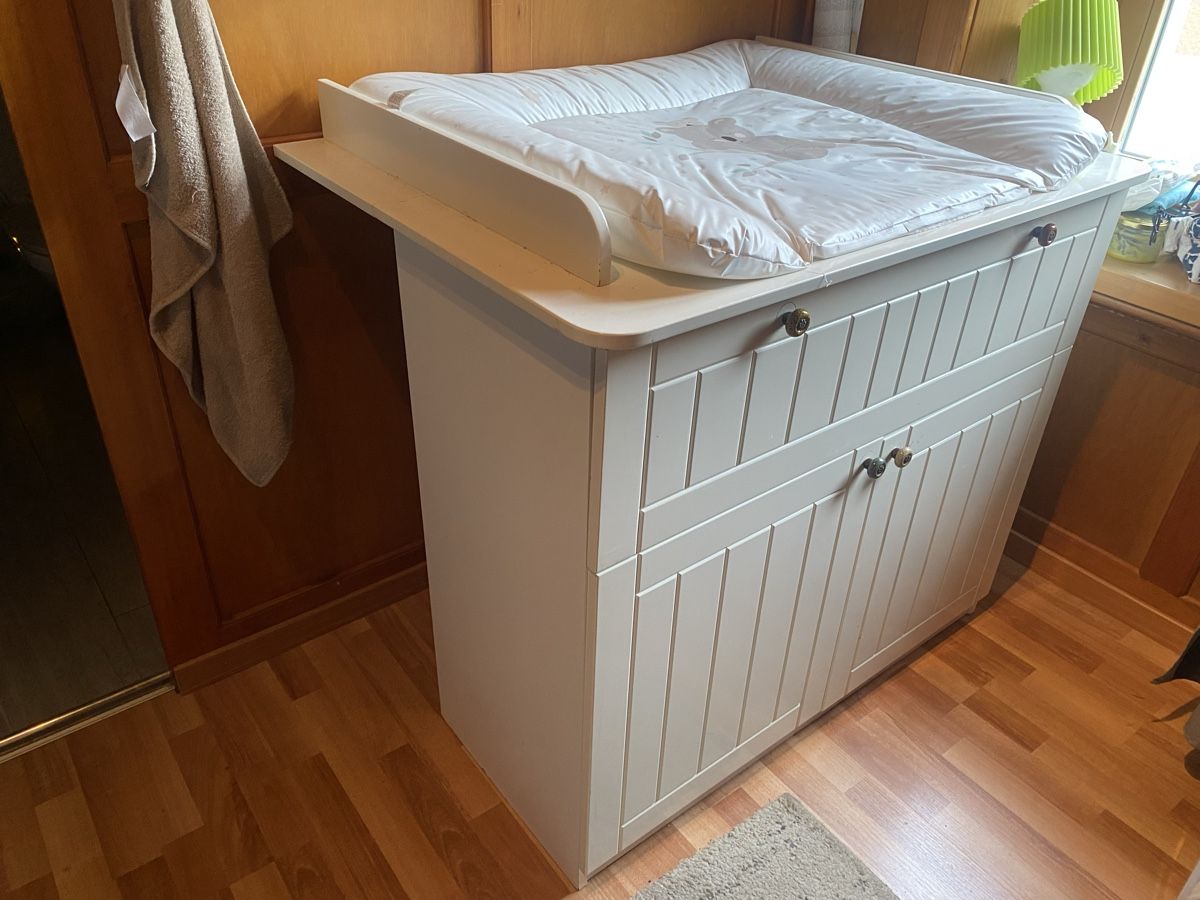 Fasciatoi & Accessori: Wickeltisch – Usato da Churwalden venduto da Dovicovicka