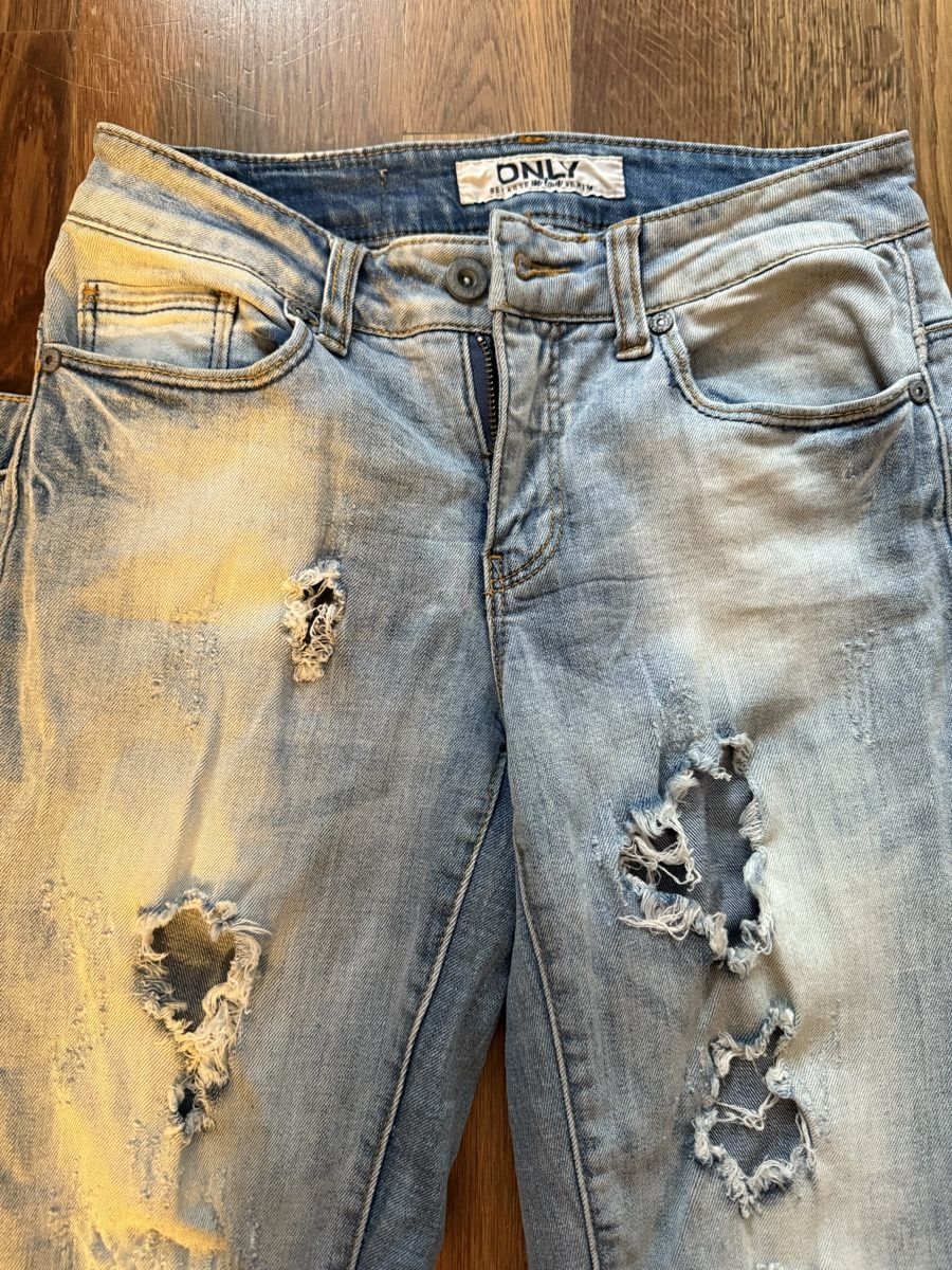 Jeans: Skinny destroyed jeans 3 pairs – Gebraucht aus Zürich von Yuece 3