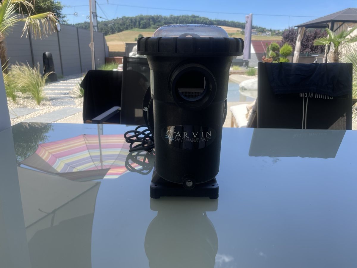 Riscaldamento: Pompe de piscine CARVIN 18m3/h – Usato da Formangueires venduto da Mmikado