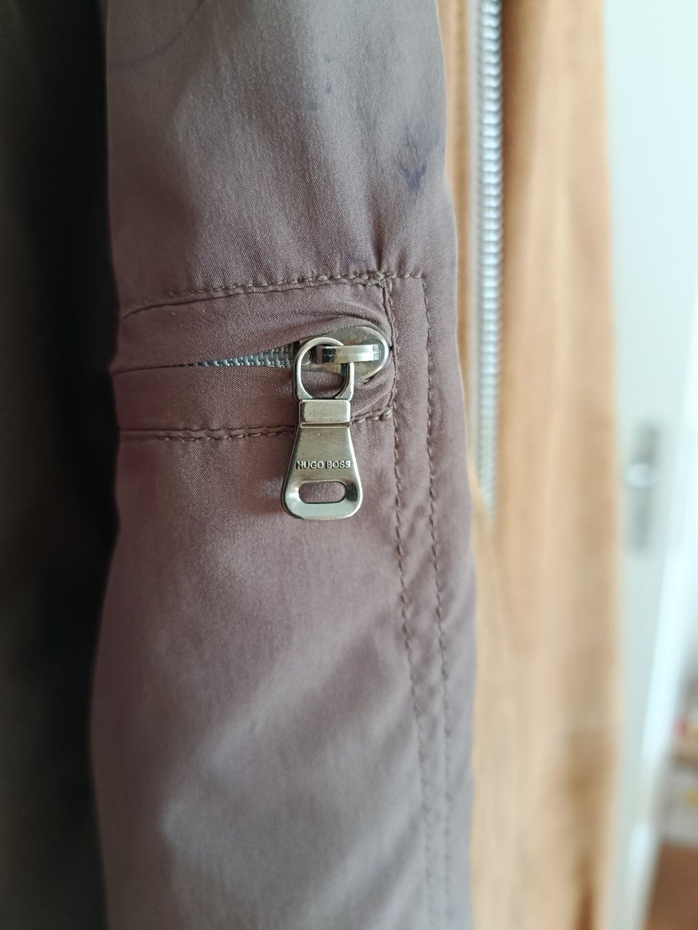 Hugo Boss Giacche: Lederjacke Hugo Boss – Usato da Gommiswald venduto da kir_7rtg 5