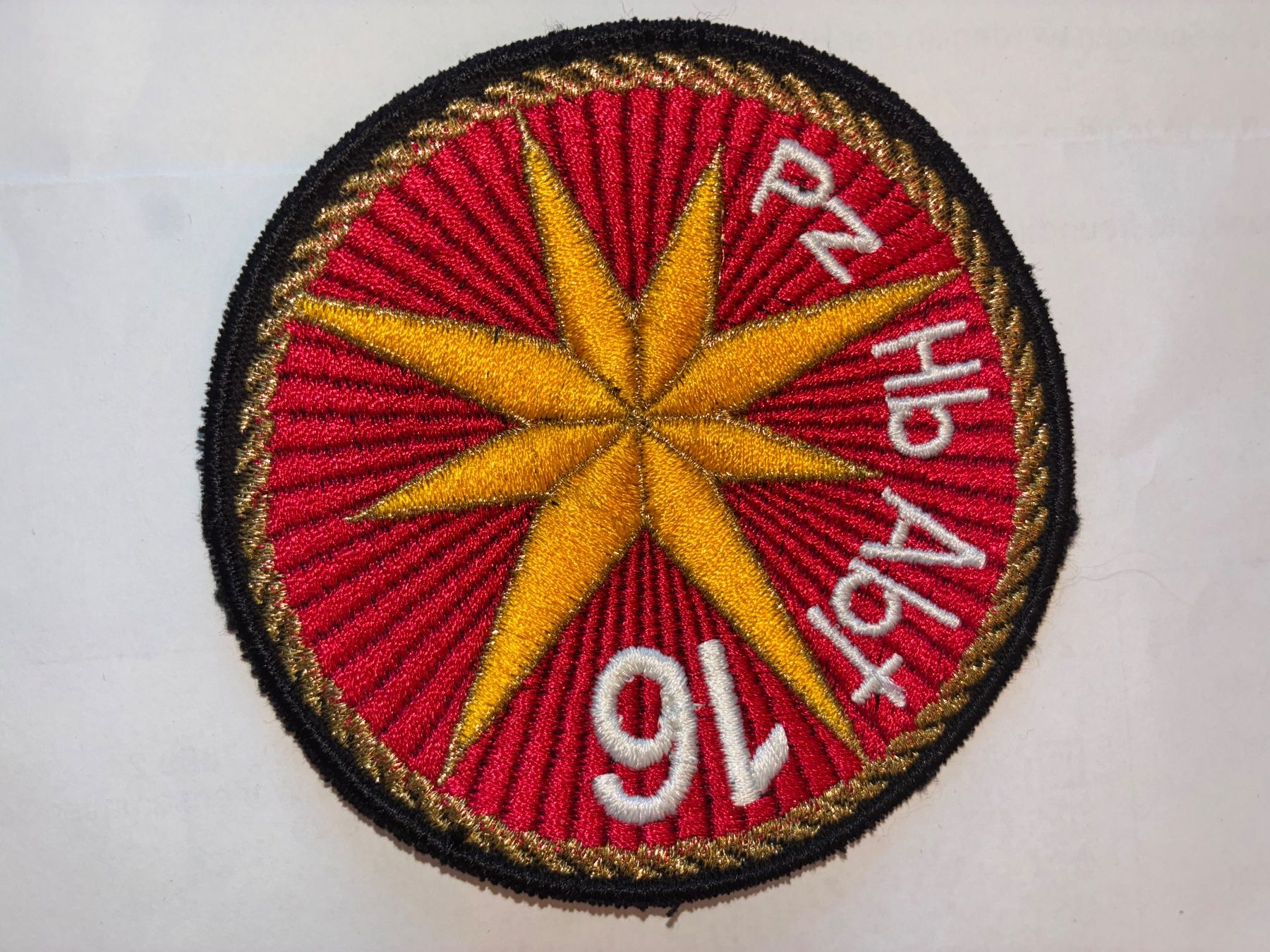 Schweizer Armee Toppe: Badge Stab Pz Hb 16 – Usato da Oberiberg venduto da stab