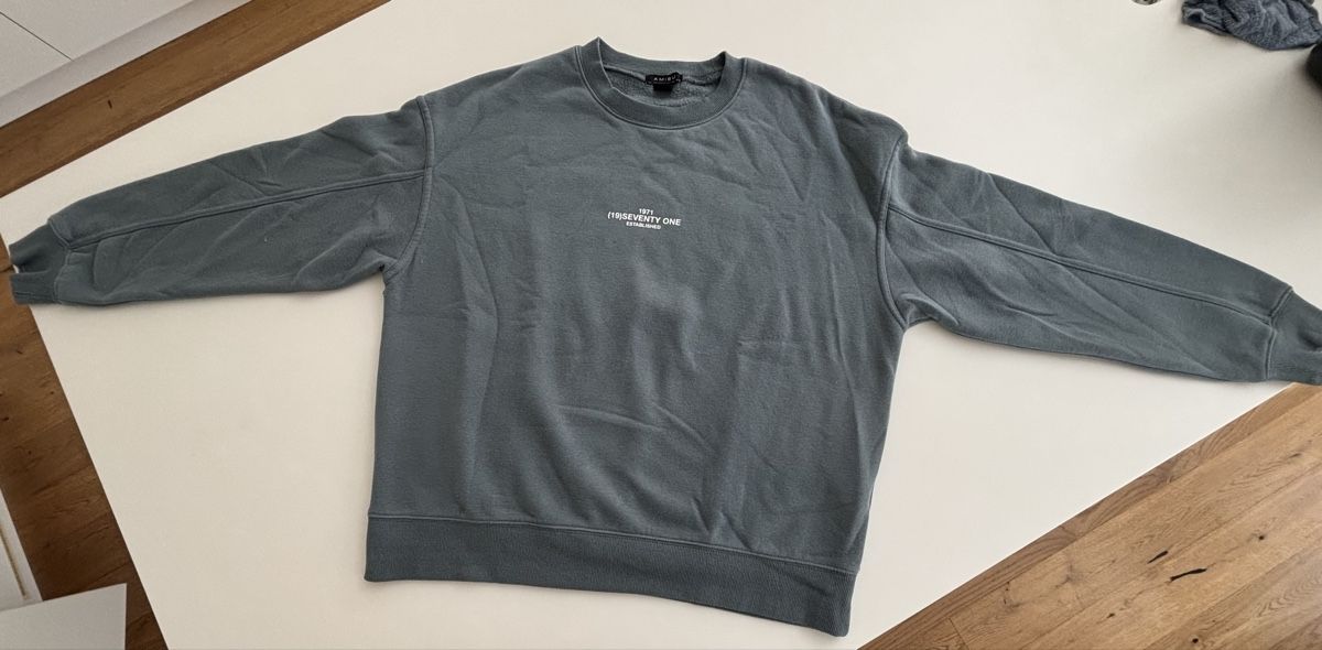Pullover & Sweatshirts: Pullover AMISU, Grösse S – Gebraucht aus Rain von Denbie