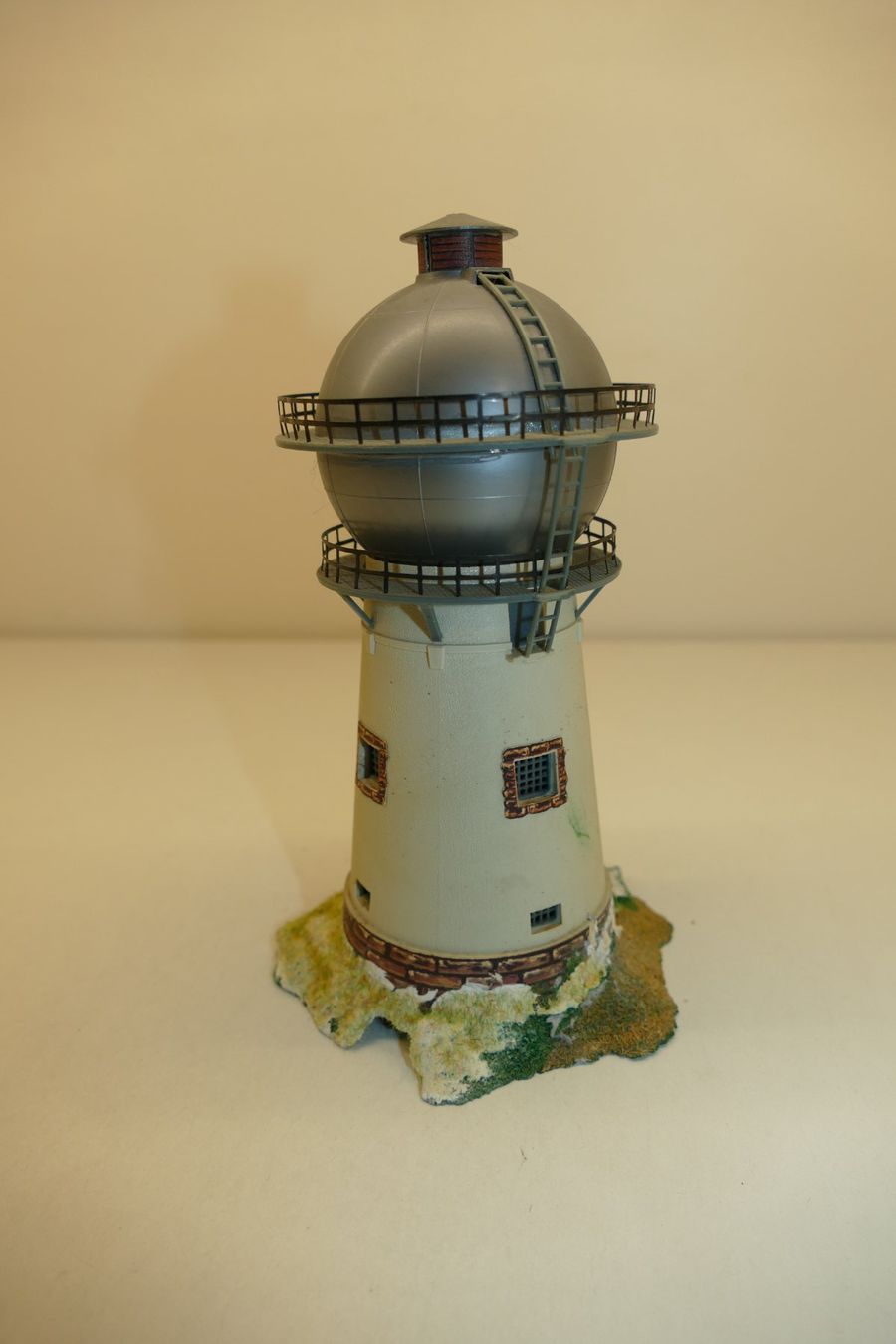 Modellini di ferrovie: Spur H0: Wasserturm – Usato da Niederhasli venduto da rail-duerst 1