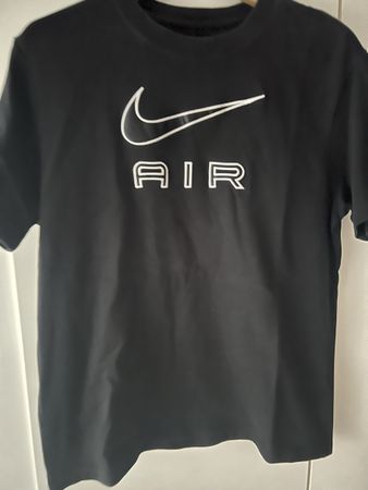 Schickes Nike AIR T-Shirt, Grösse S!