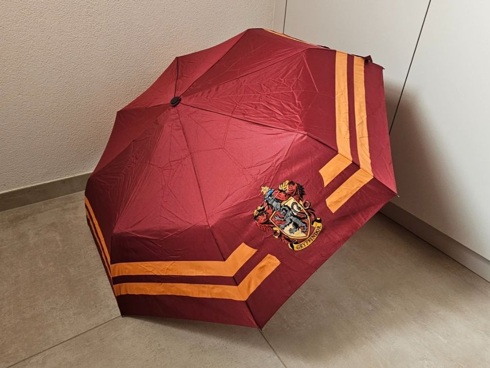 Parapluie Harry Potter - Gryffondor - CineReplicas