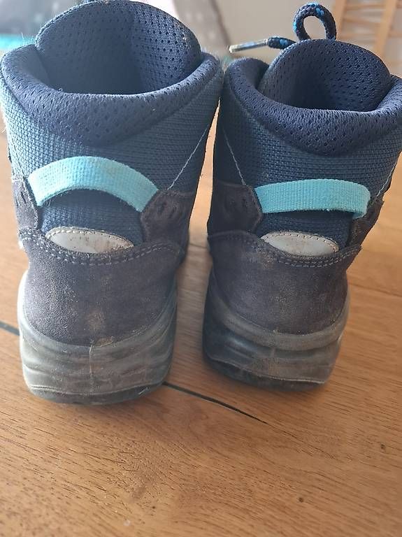 Schuhe für Jungen: Gut erhaltene Lowa Wanderschuhe Gr. 35 – Gebraucht aus Langendorf von grimmengasse 2