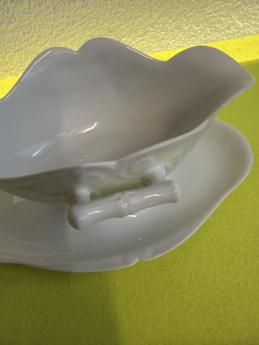 Ciotole: Limoges Saucière – Usato da Bern venduto da Expo02 1