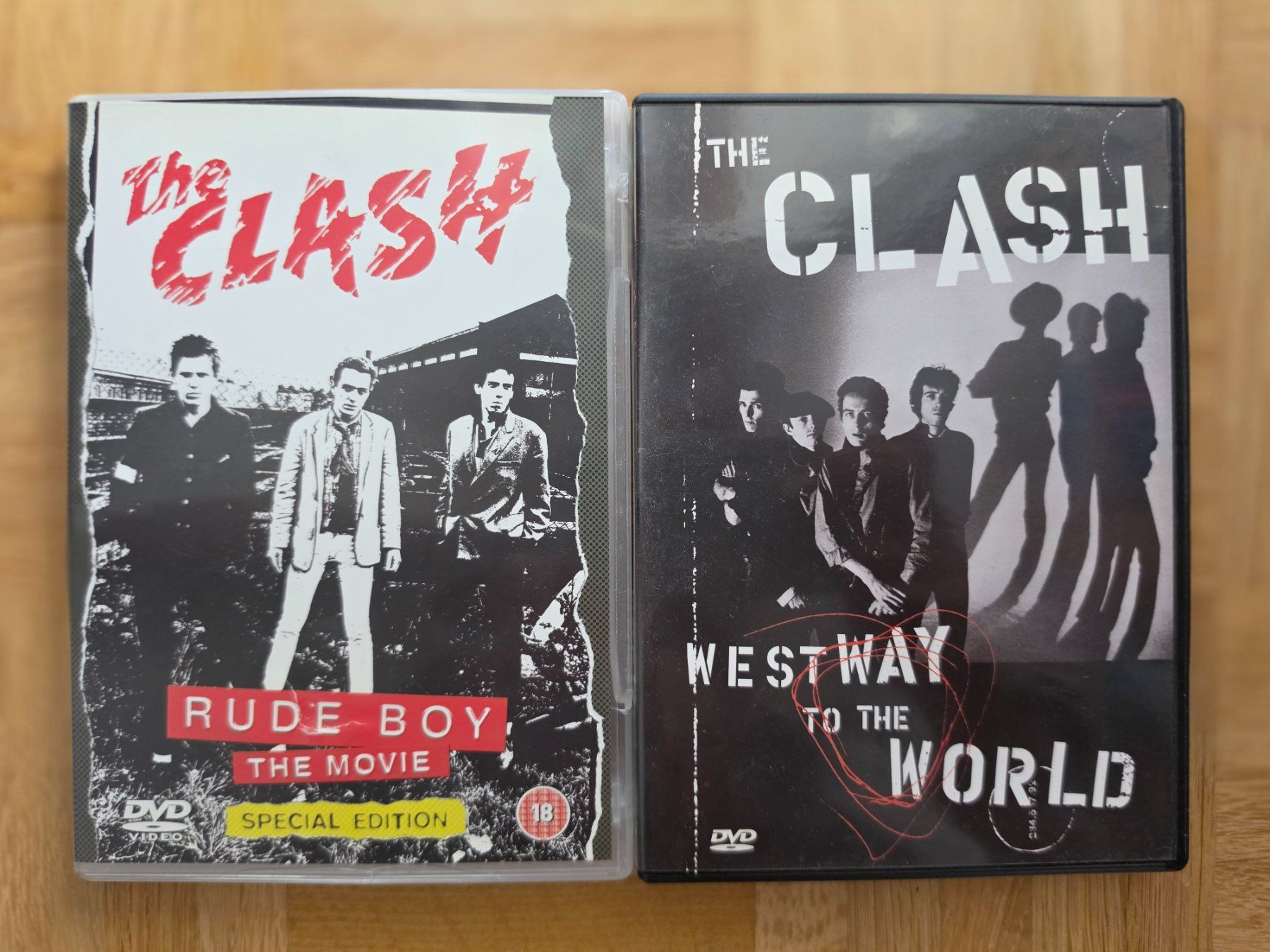 Tutti i DVDs: 2 x DVD The Clash – Usato da Stäfa venduto da flamingo_17
