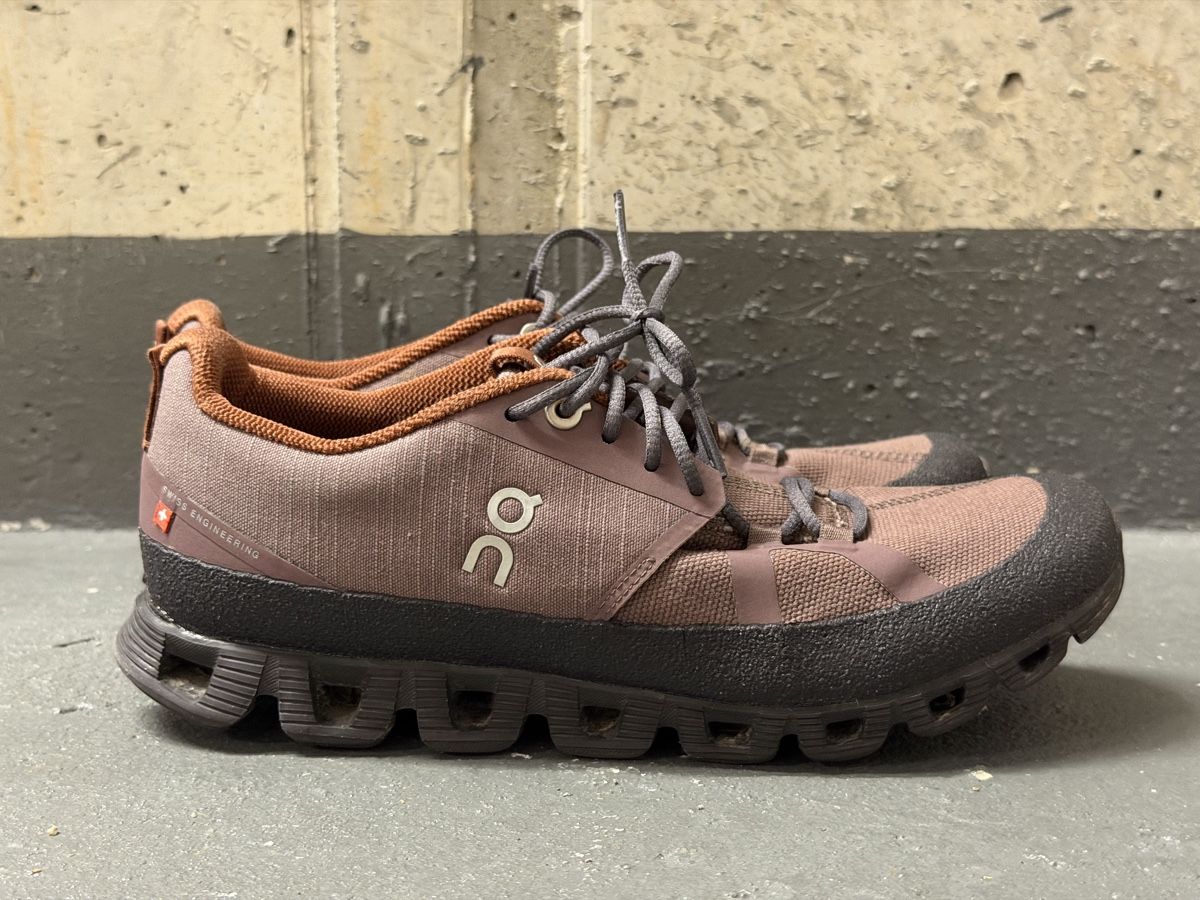 On Scarpe da donna: On Cloud Dip Sneaker Damen Grösse 39 – Usato da Zürich venduto da z00mie 1