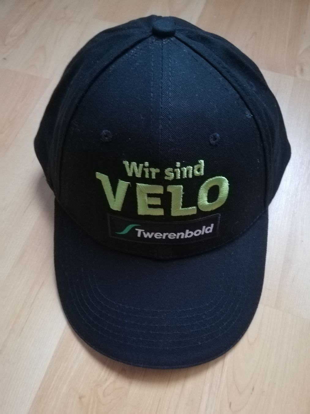 Copricapi, berretti & cappellini: 🚴Cap – Nuovo e nell'imballaggio originale da Zürich venduto da 25.1212_4.14